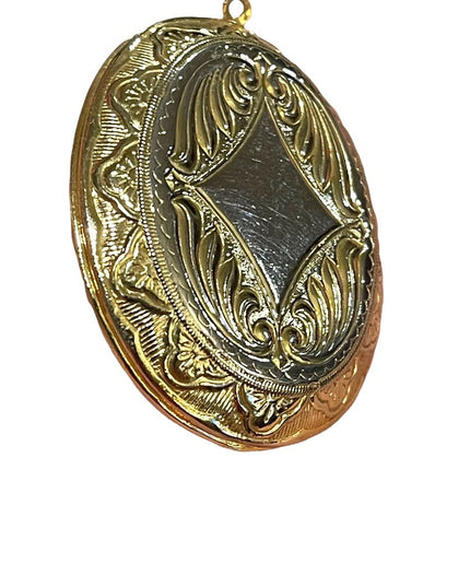 Vintage 1960s Fragonard French Victorian Scene Large Cameo Locket gold finish